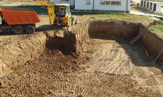 Рытье котлованов под фундамент в юбилейном – цена от 2578 руб. за м3 | ИП Садыков В. Р.